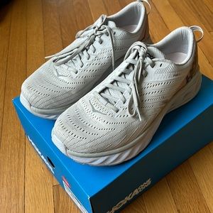 Women’s Hoka Arahi 4 Wide